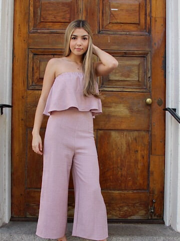 Blush Hearts a Flutter Top jumpsuit: Wide-leg, ruched bodice, linen-blend fabric.