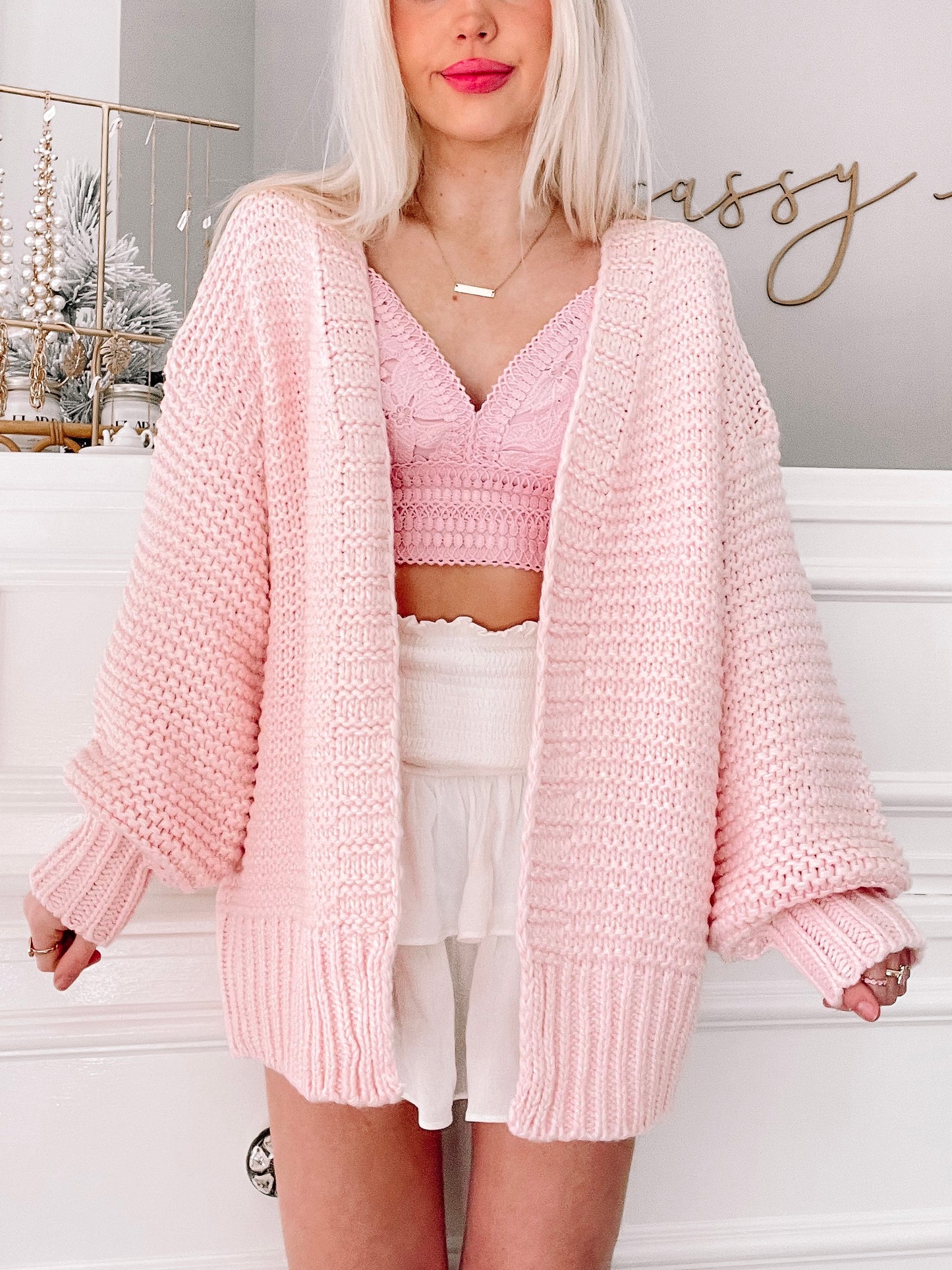 Pink Spring Shine Cardigan: Chunky knit, oversized fit, perfect for spring.
