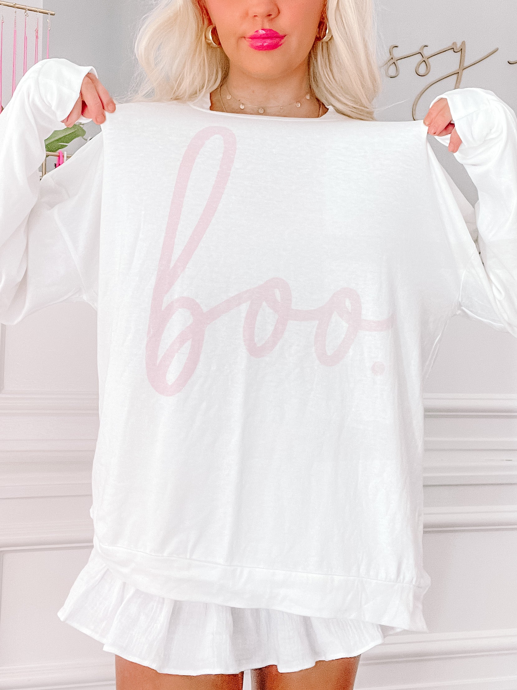 White long-sleeve tee with pink 