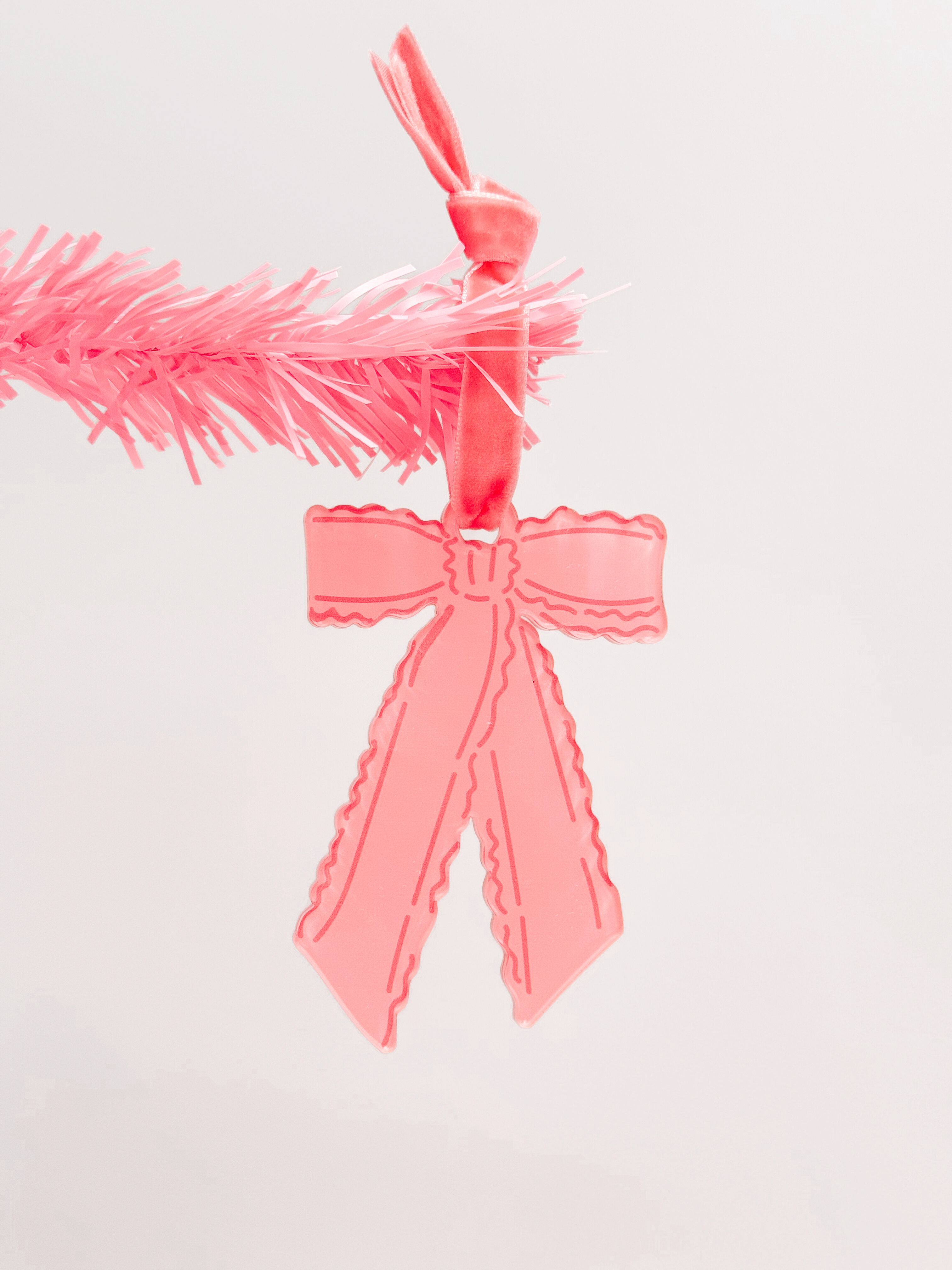 Ruffle Pink Bow Ornament | Sassy Shortcake | sassyshortcake.com