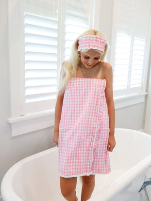 ruffle retreat spa gingham wrap from sassy shortcake
