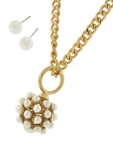 Pearl Cluster Necklace Set  | www.sassyshortcake.com