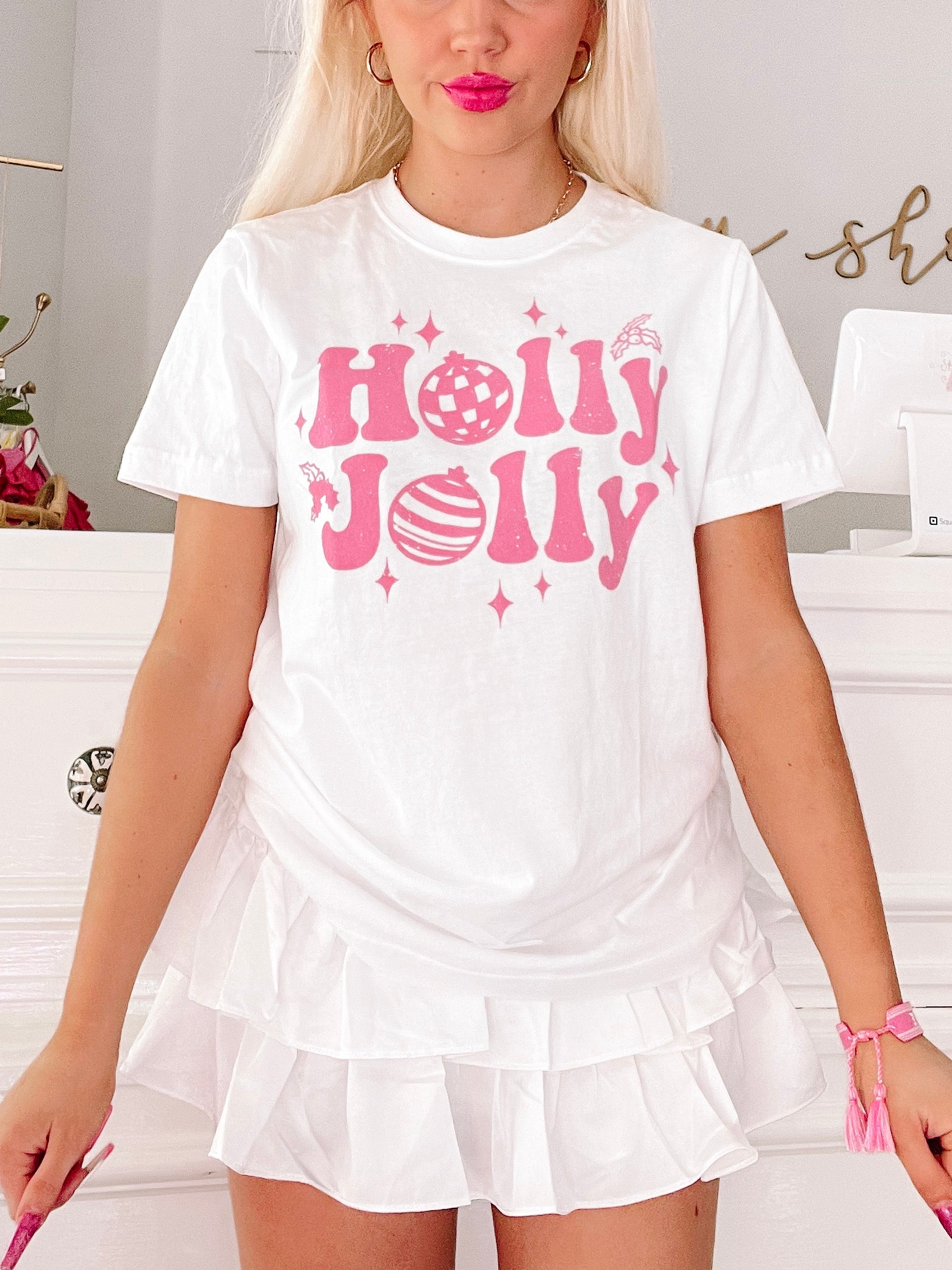 Holly Jolly White Christmas Tee | Sassy Shortcake Boutique | sassyshortcake.com