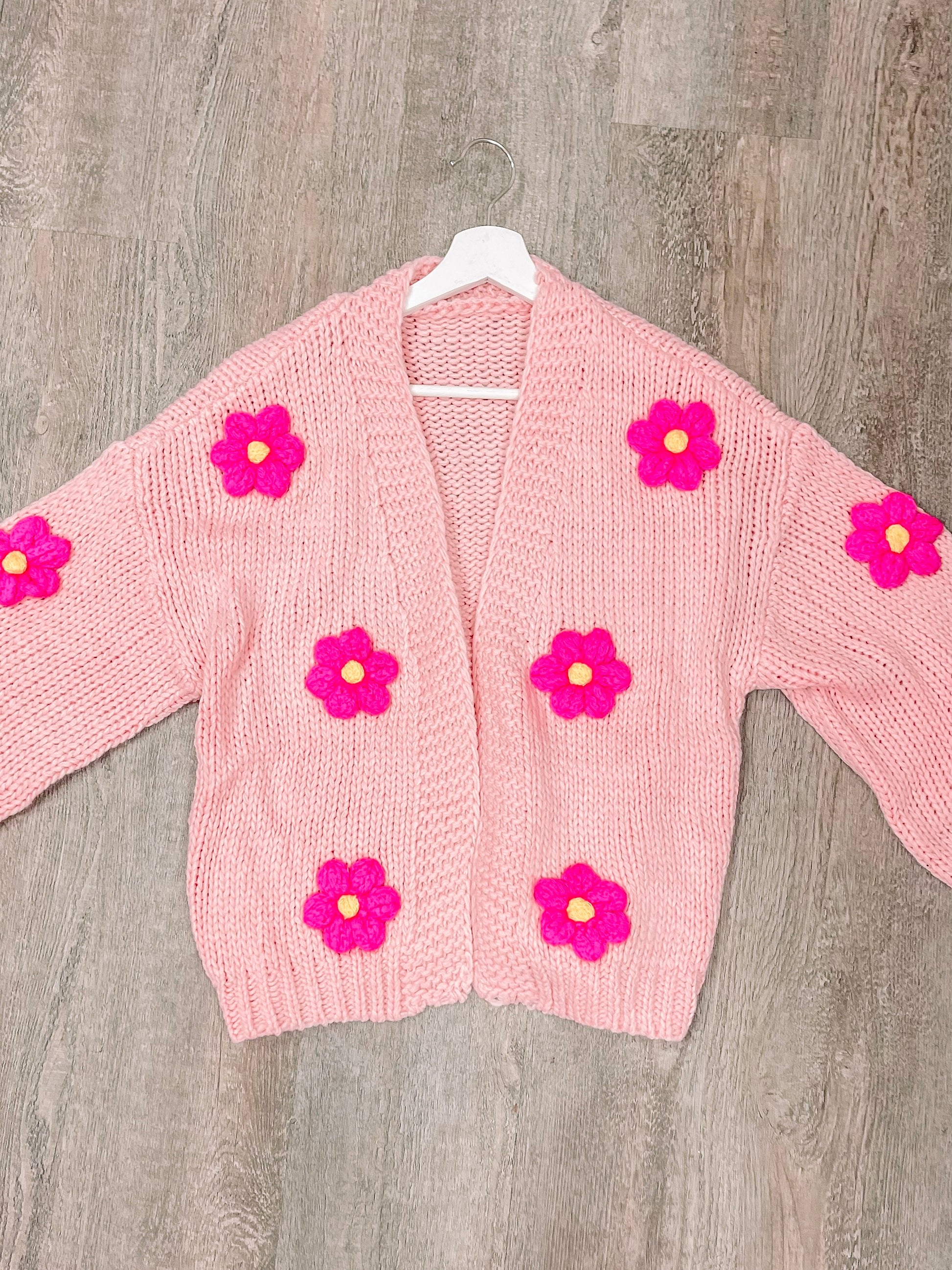 Daisy Dream Floral Cardigan | sassyshortcake.com | Sassy Shortcake 