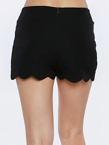 Black Scallop Shorts | Sullivan | sassyshortcake.com | sassy shortcake boutique